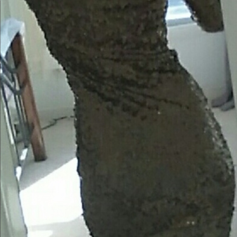 Moda Gold sequin dress - Picture 3 of 7